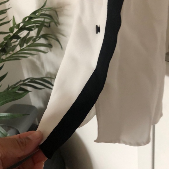 Zara basic Black White Side Button Top Sz M - Picture 3 of 7